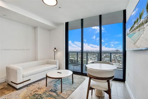 580 72nd 713 Miami Beach FL 33141