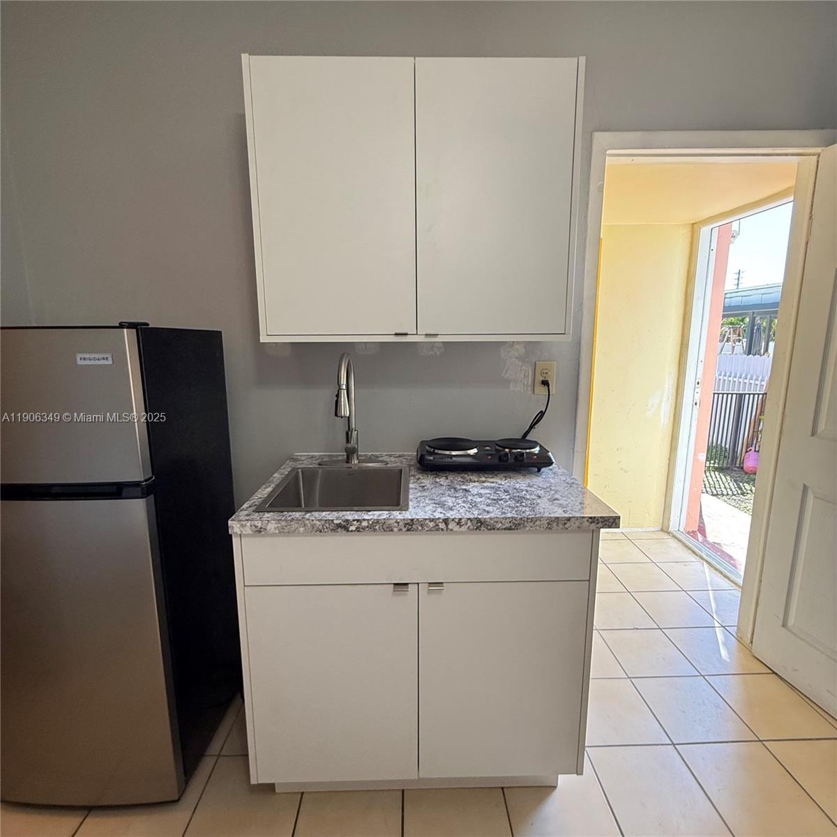 HIALEAH 2ND STUDIO ADDN - Residential Lease