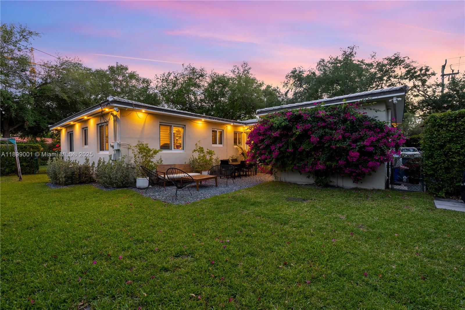 243 Velarde Ave