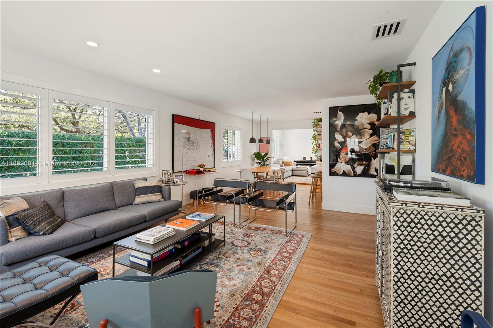 243 Velarde Ave