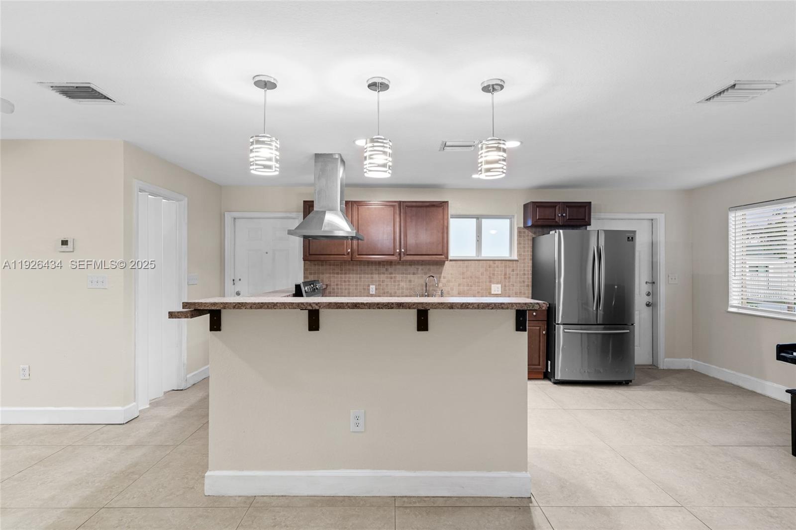 ROCK HILL SEC - Residential Lease