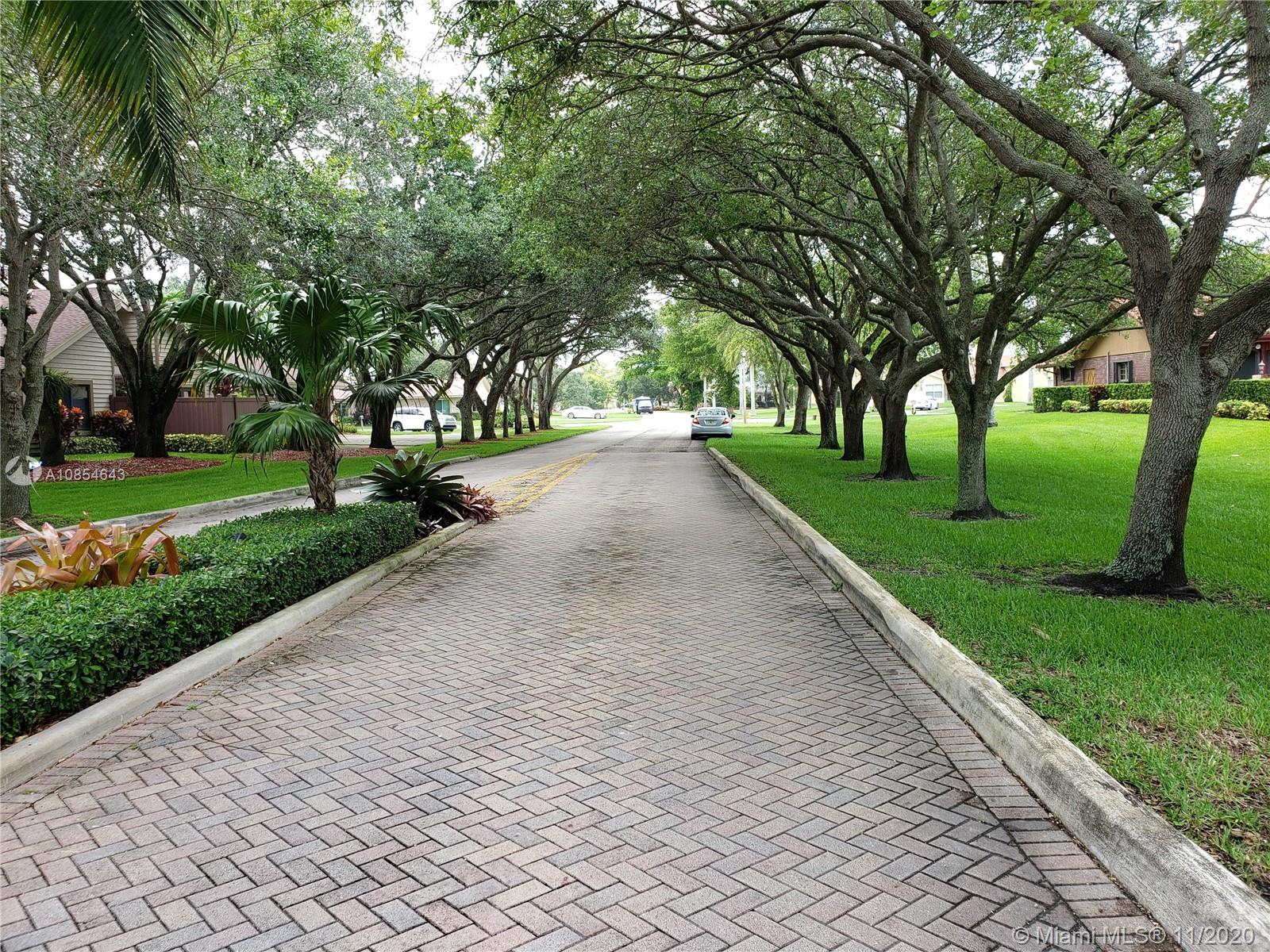 Laurel Oaks - Residential