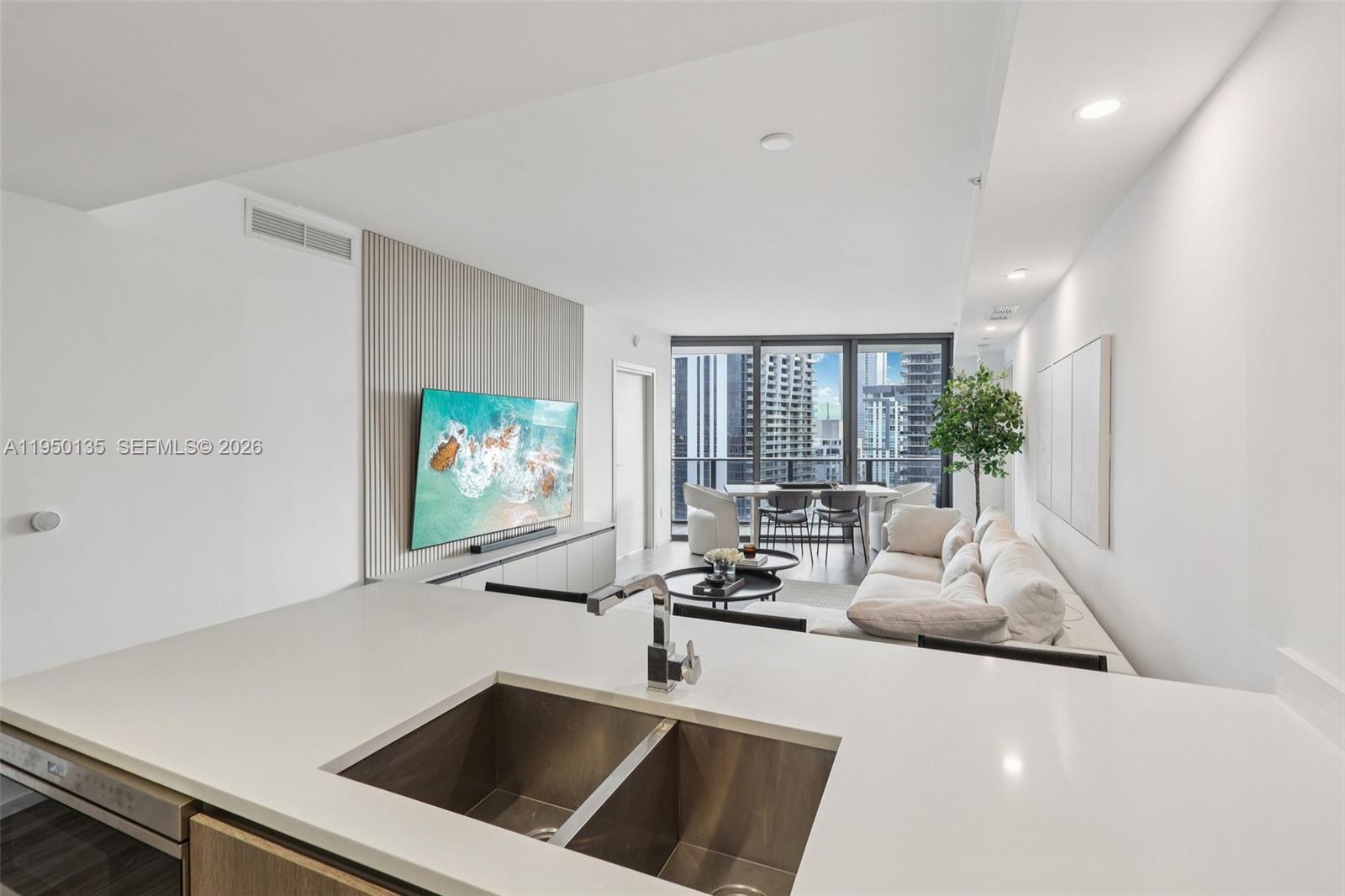 801 SMA RESIDENCES CONDO - Residential