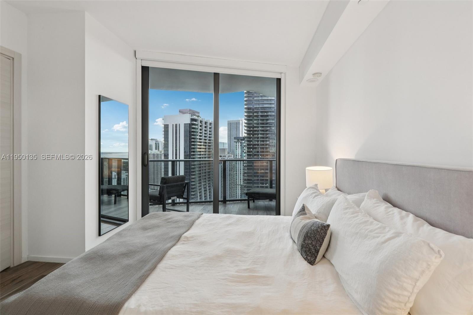 801 SMA RESIDENCES CONDO - Residential