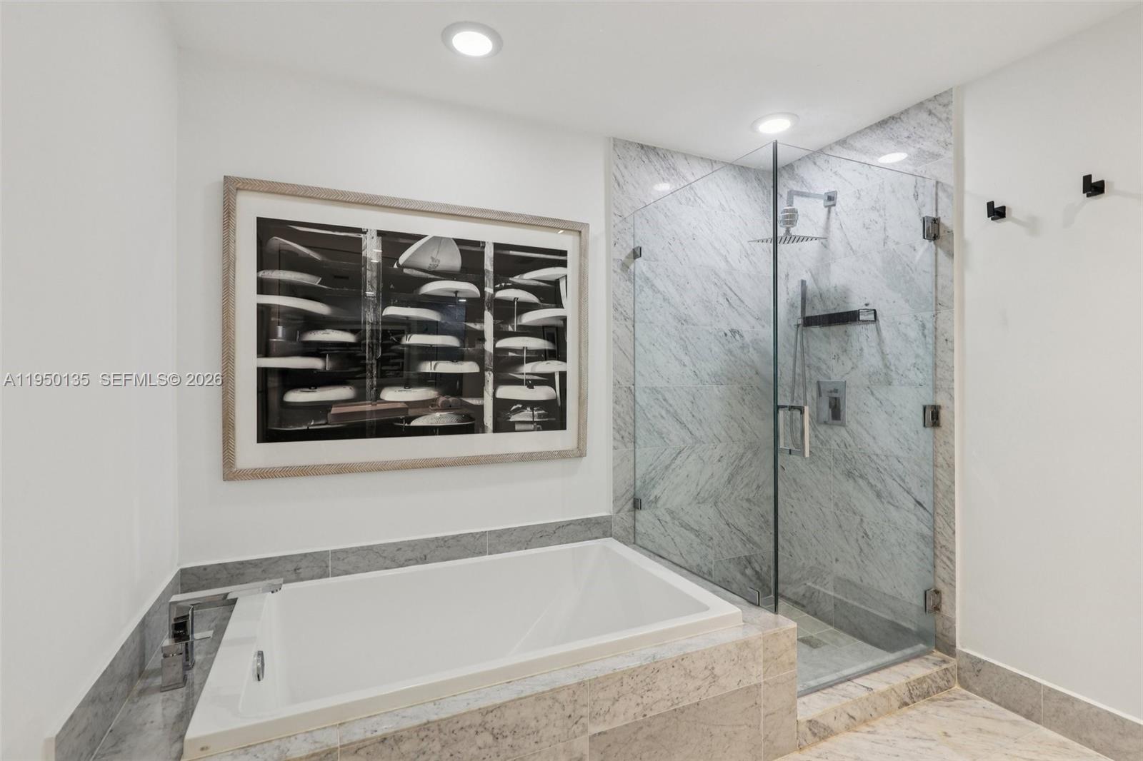 801 SMA RESIDENCES CONDO - Residential