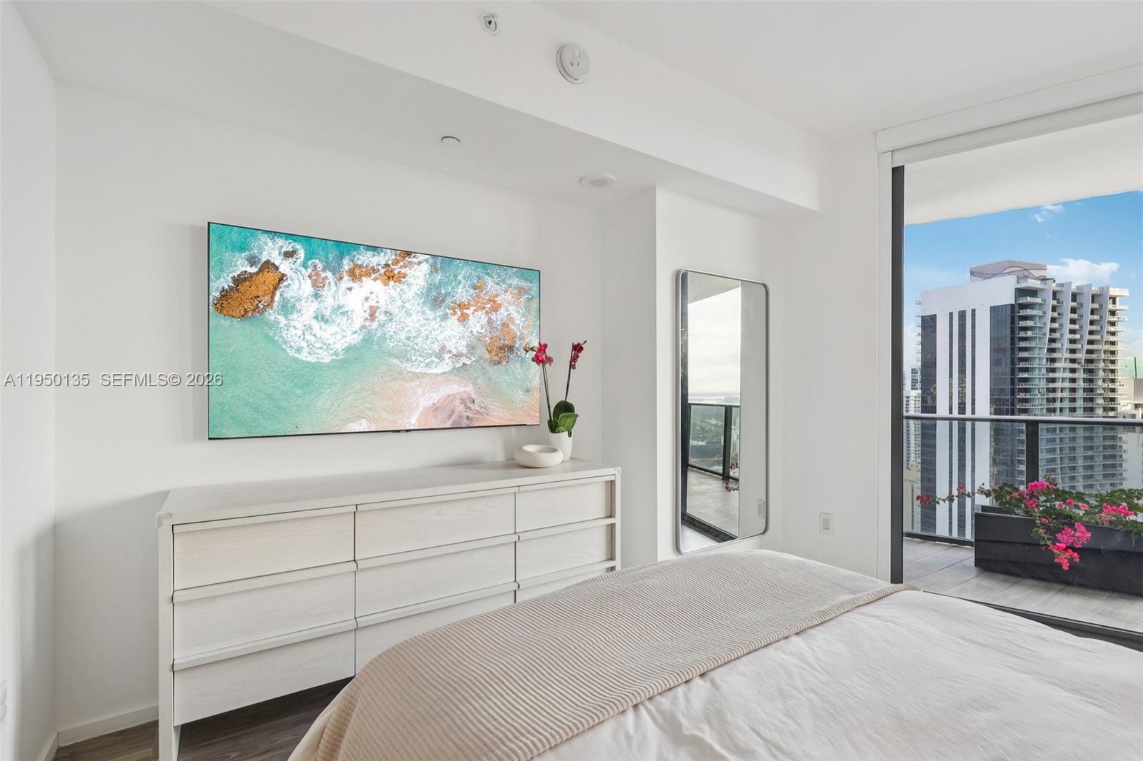 801 SMA RESIDENCES CONDO - Residential