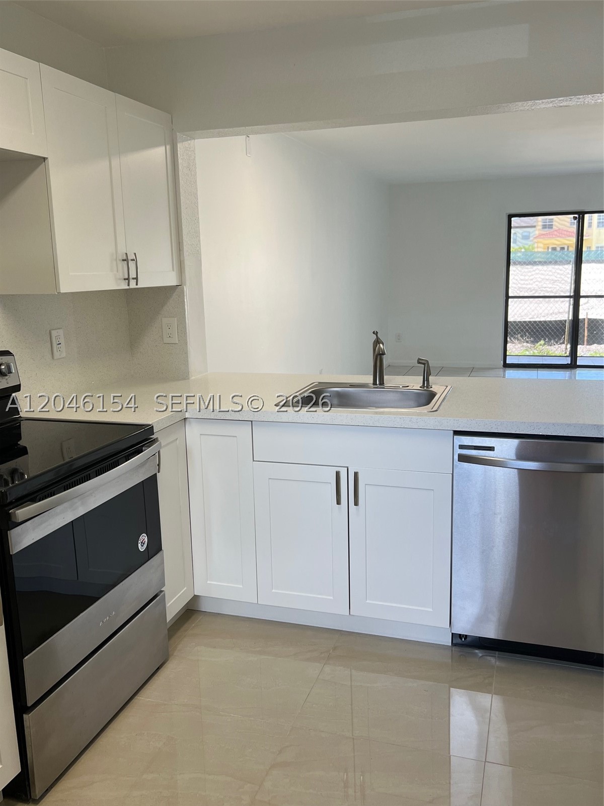 Photo 1 of 12 — 852 NE 209th St 104-38, Miami, FL 33179