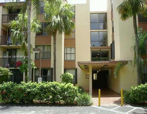 PROMENADE AT KENDALE LAKE - Residential Lease