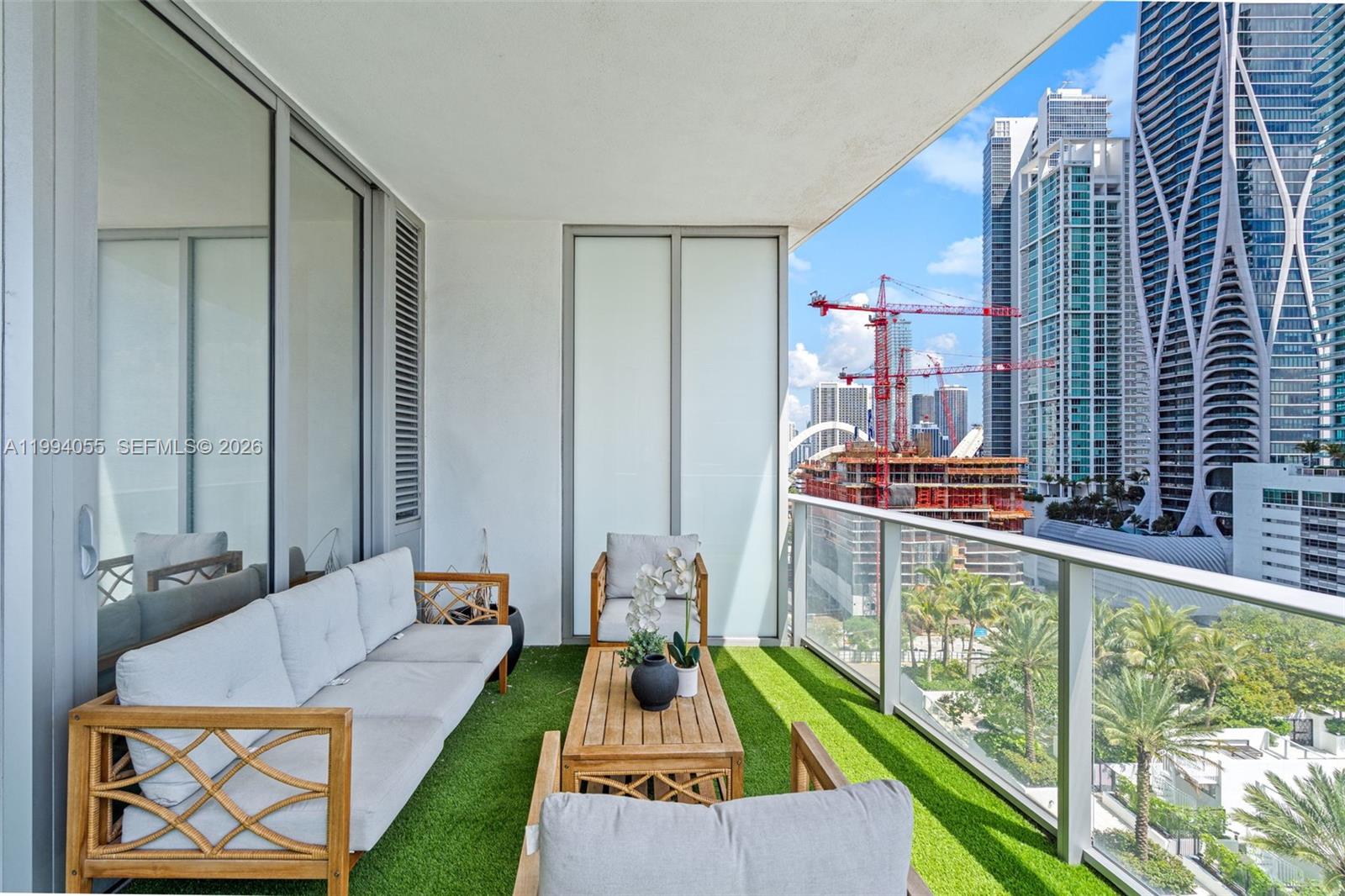 PARAMOUNT MIAMI WORLDCENT - Residential