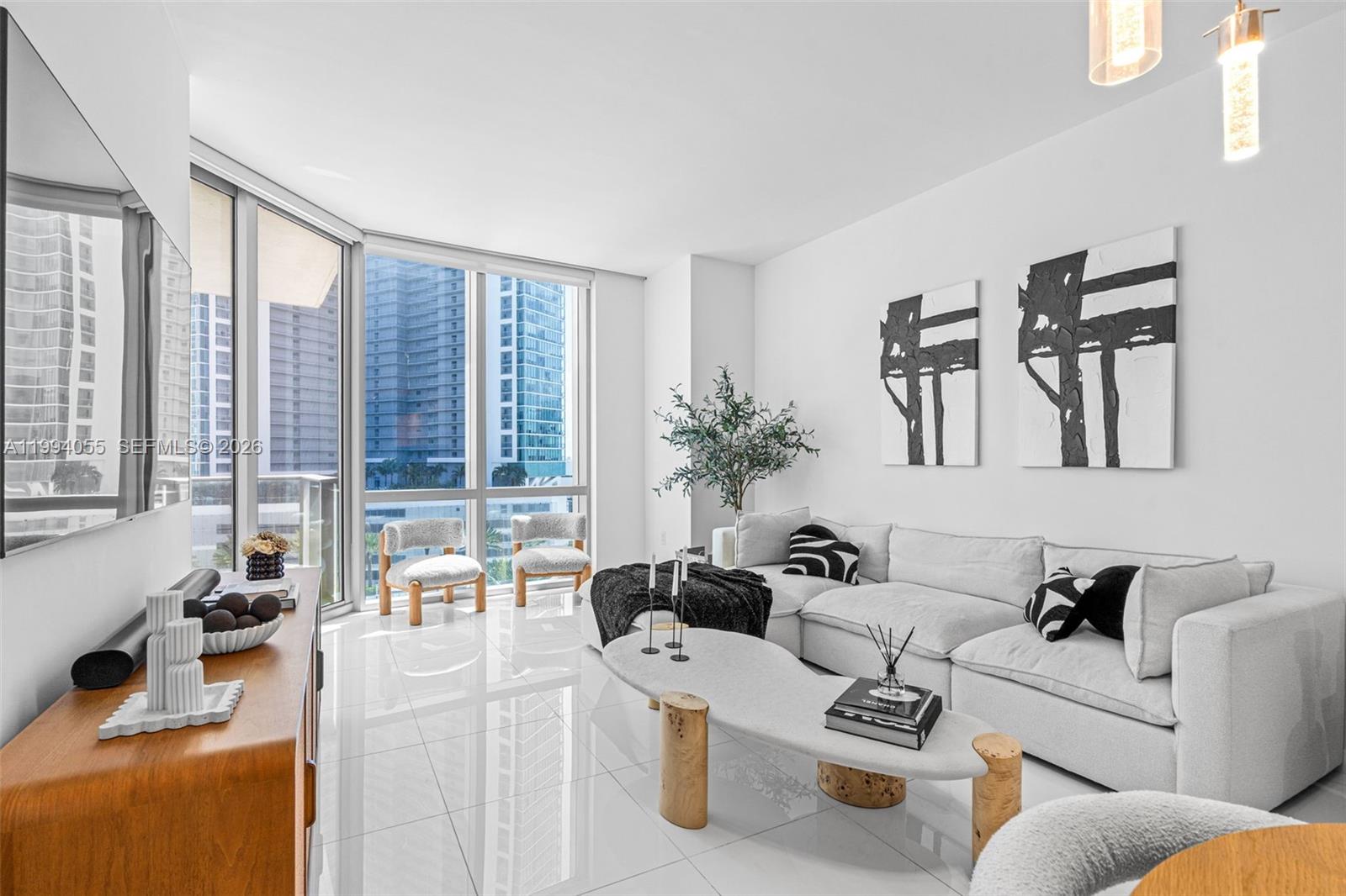 PARAMOUNT MIAMI WORLDCENT - Residential