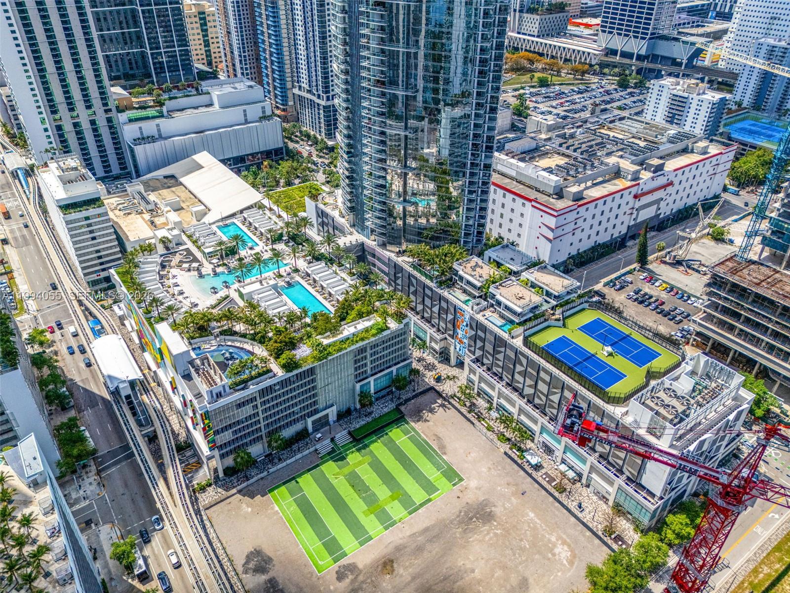 PARAMOUNT MIAMI WORLDCENT - Residential
