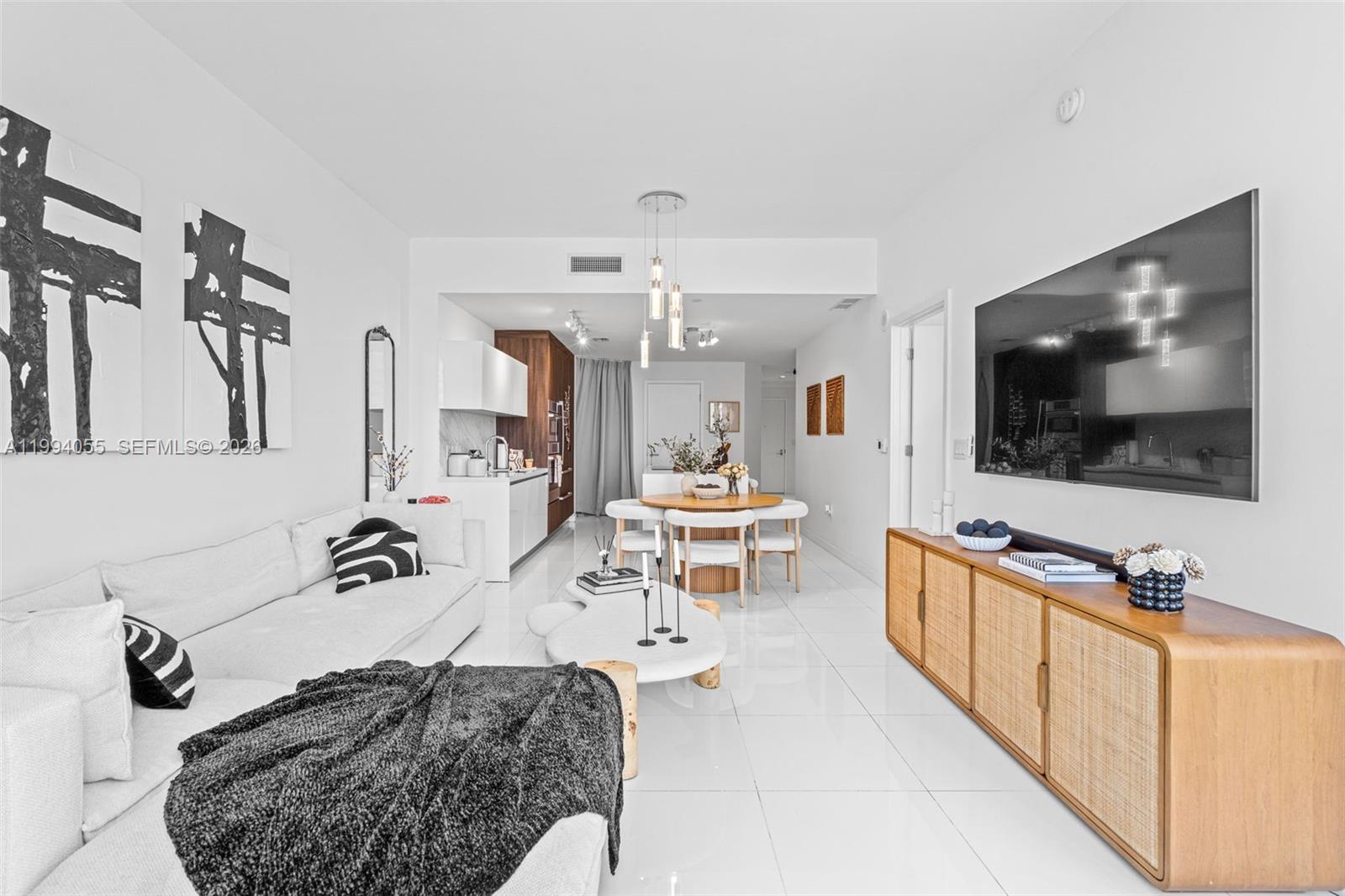 PARAMOUNT MIAMI WORLDCENT - Residential