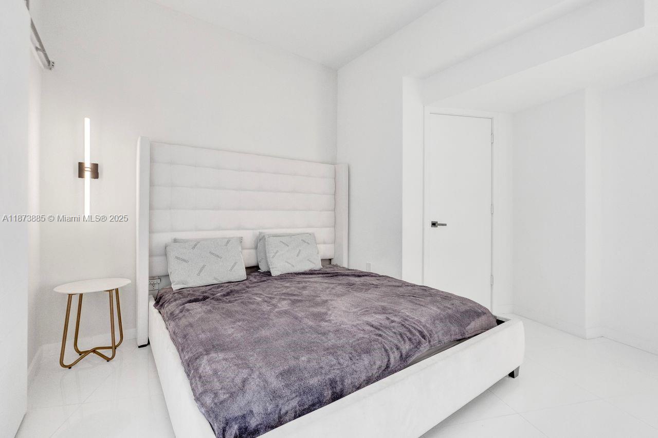 PARAMOUNT MIAMI WORLDCENT - Residential