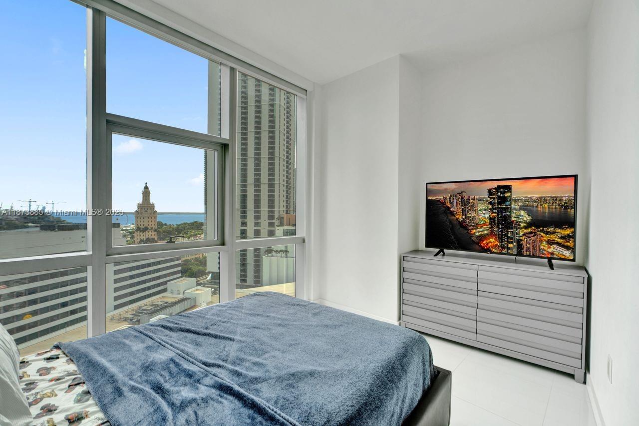 PARAMOUNT MIAMI WORLDCENT - Residential