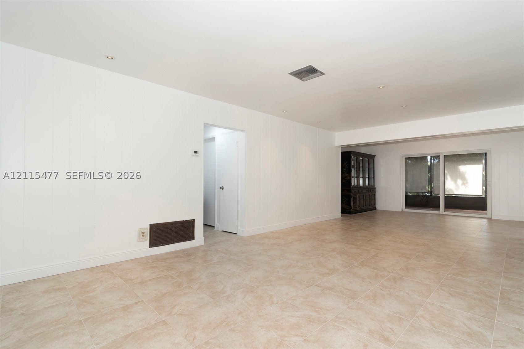 2510 NE 208th Ter
