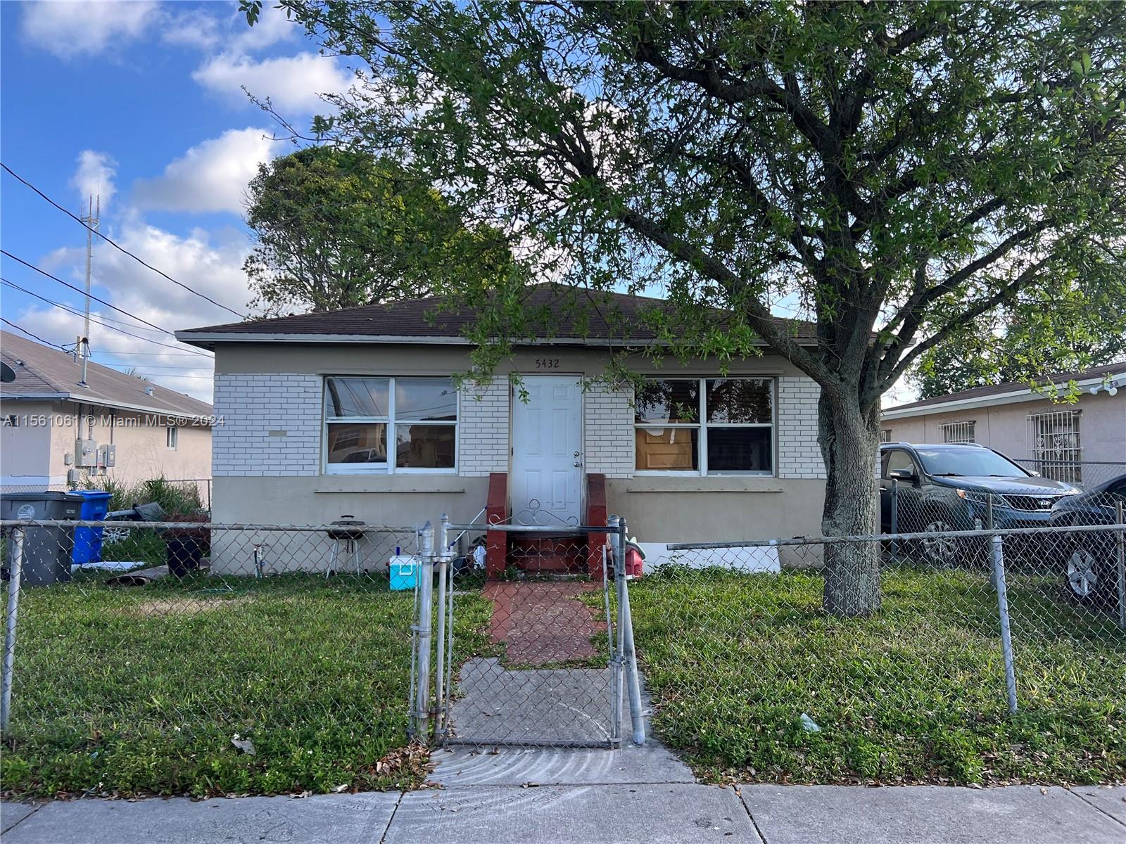 5432 Sw 18th St St, West Park, Broward County, Florida - 5 Bedrooms  
1 Bathrooms - 