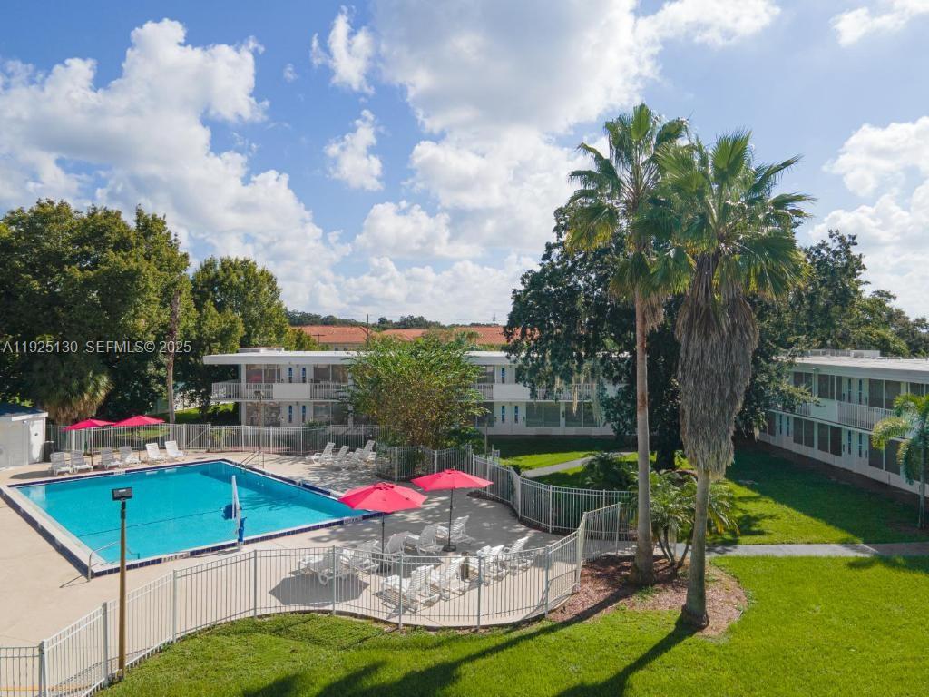 Mango Key Condominium - Residential