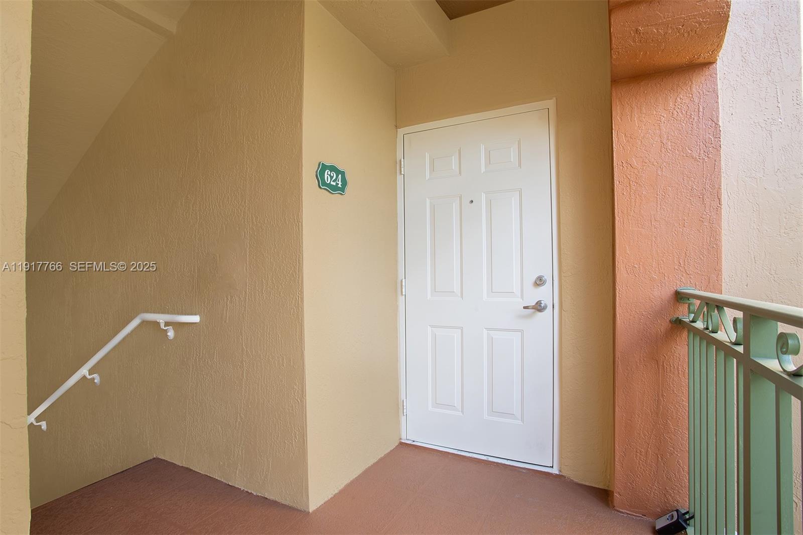 THE COURTS AT DORAL ISLES - Residential Lease