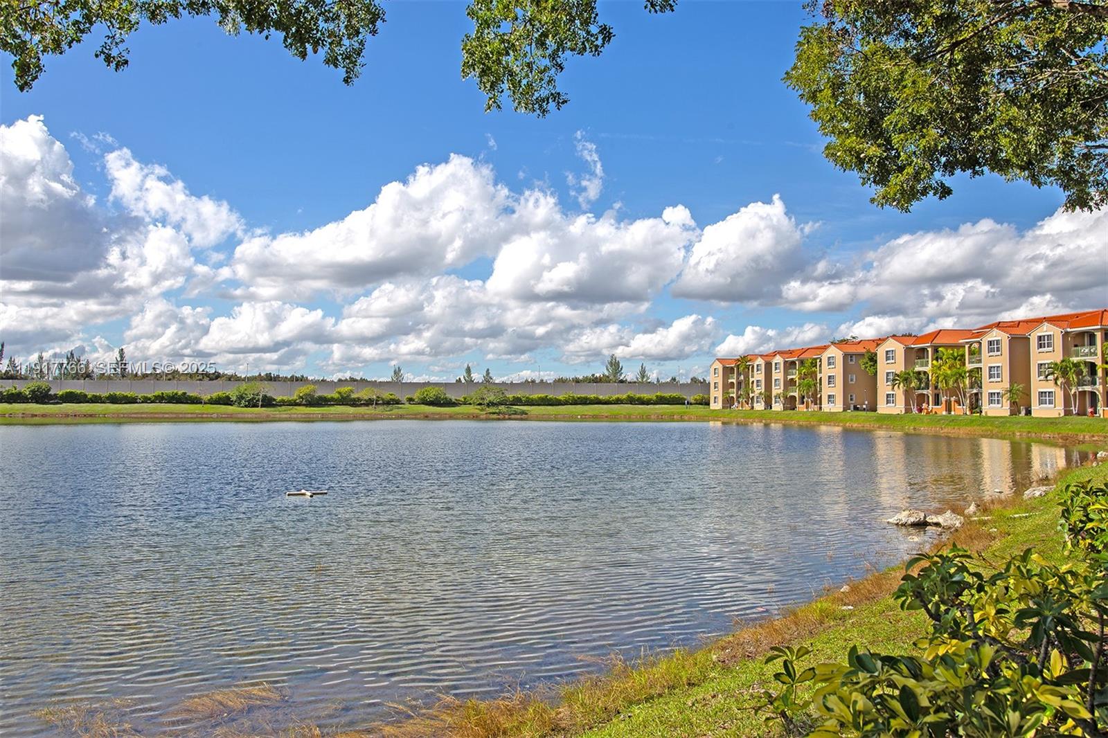 THE COURTS AT DORAL ISLES - Residential Lease