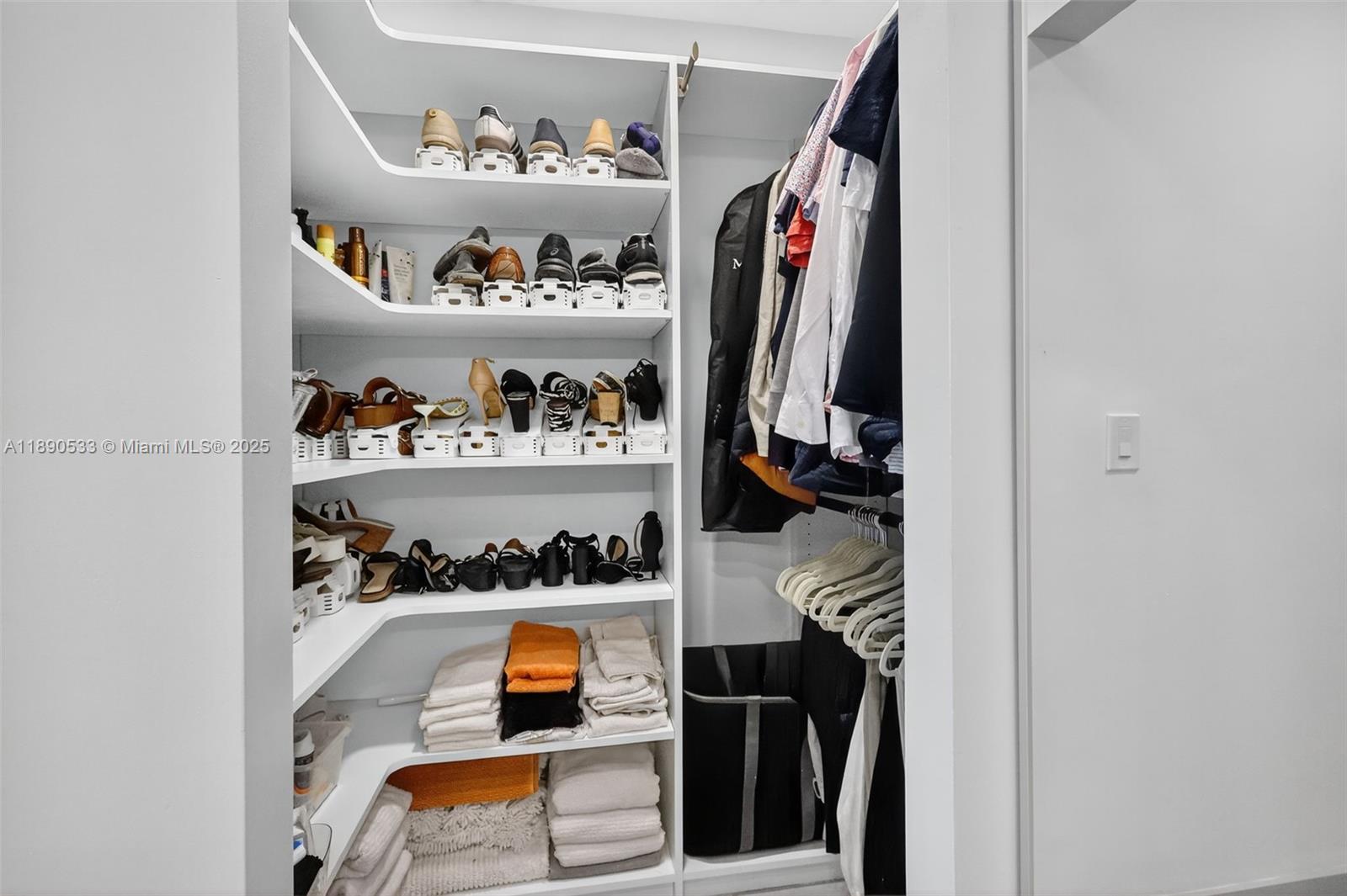 ARLEN HOUSE EAST CONDO - Residential