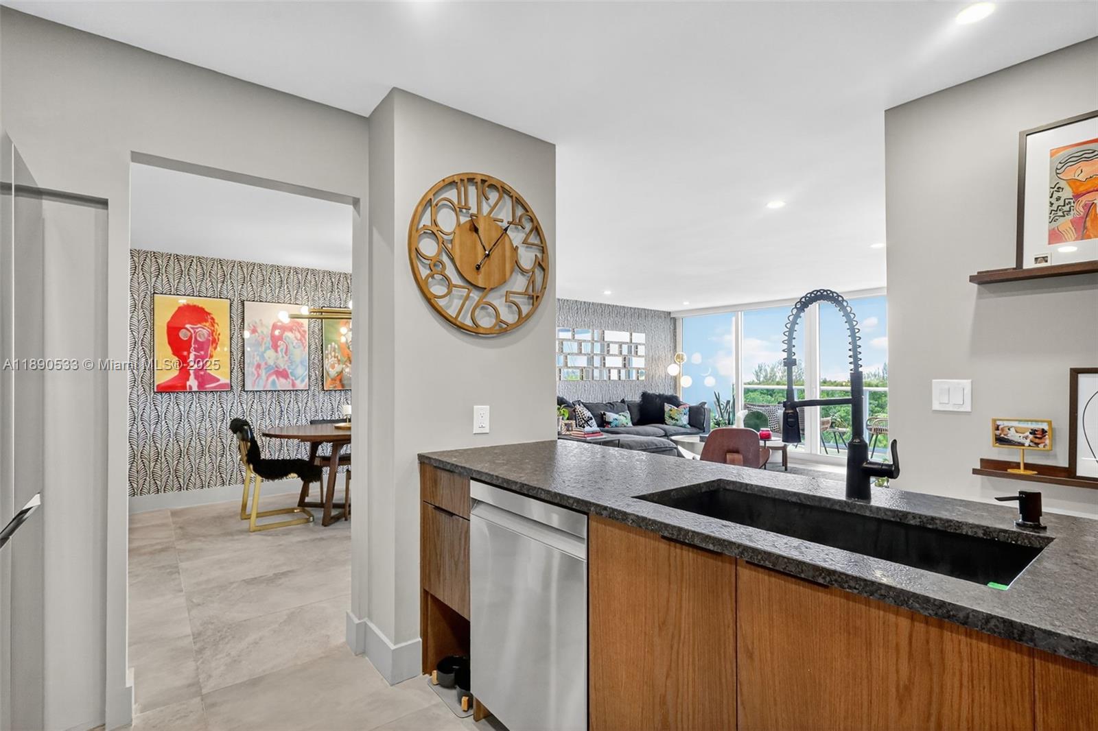 ARLEN HOUSE EAST CONDO - Residential