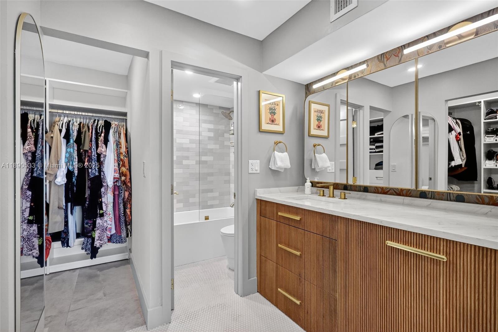 ARLEN HOUSE EAST CONDO - Residential