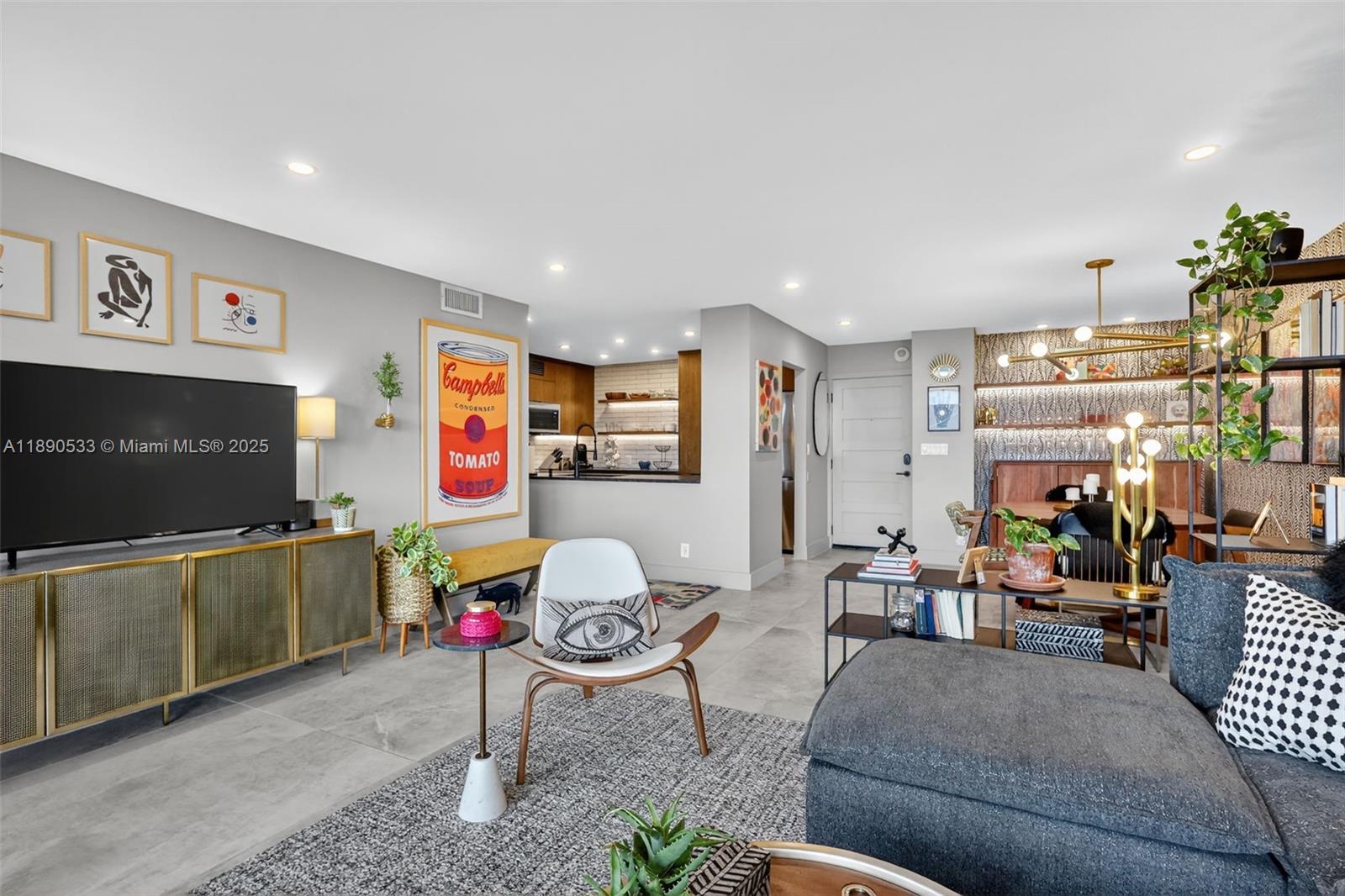 ARLEN HOUSE EAST CONDO - Residential