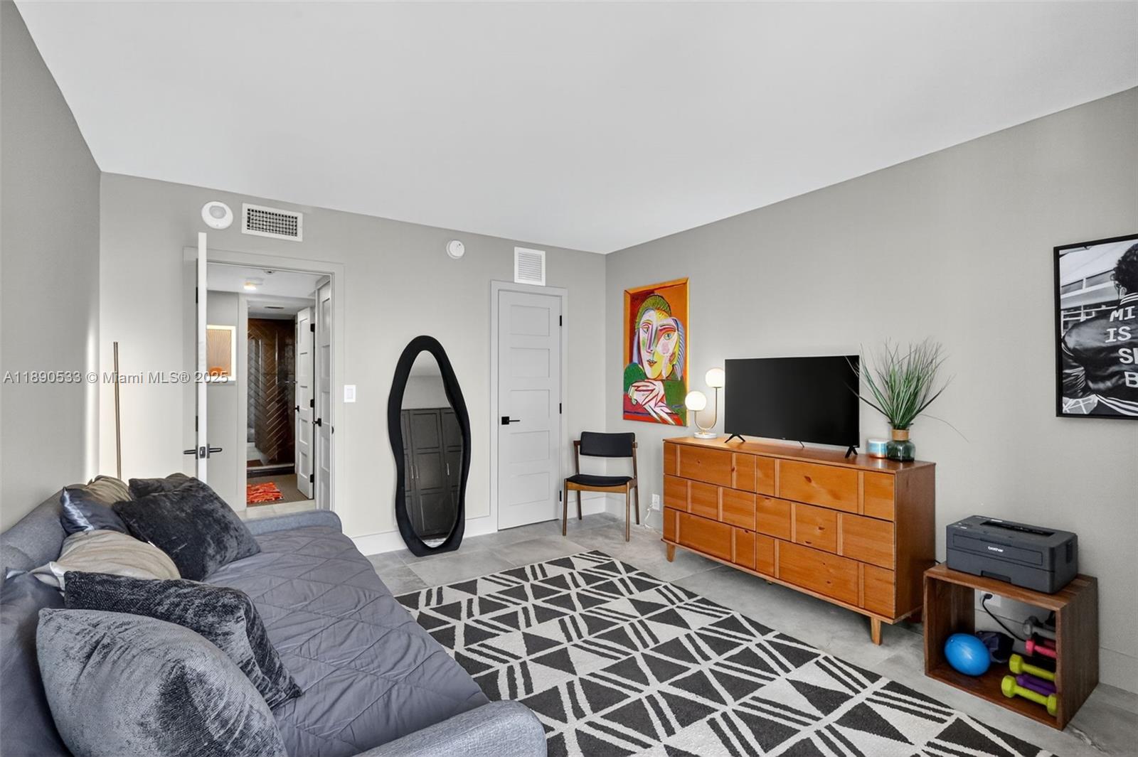 ARLEN HOUSE EAST CONDO - Residential