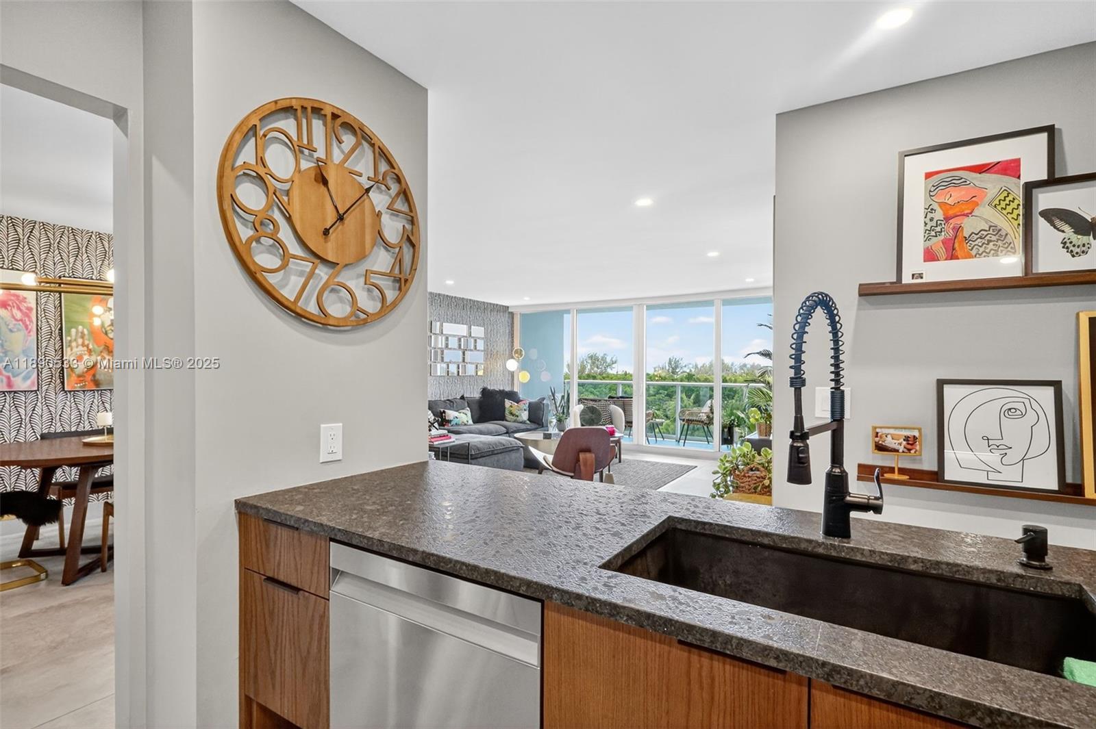 ARLEN HOUSE EAST CONDO - Residential