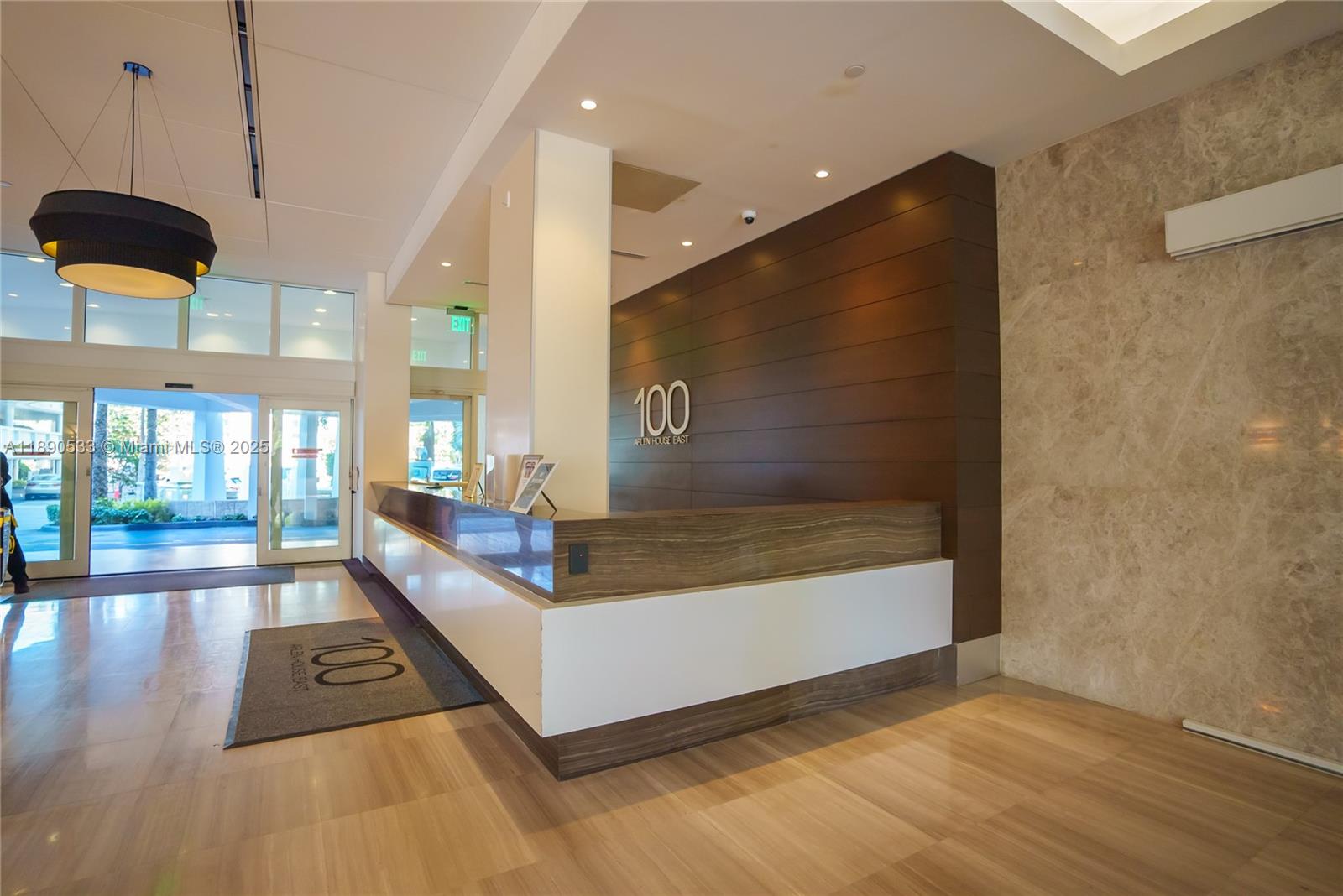 ARLEN HOUSE EAST CONDO - Residential