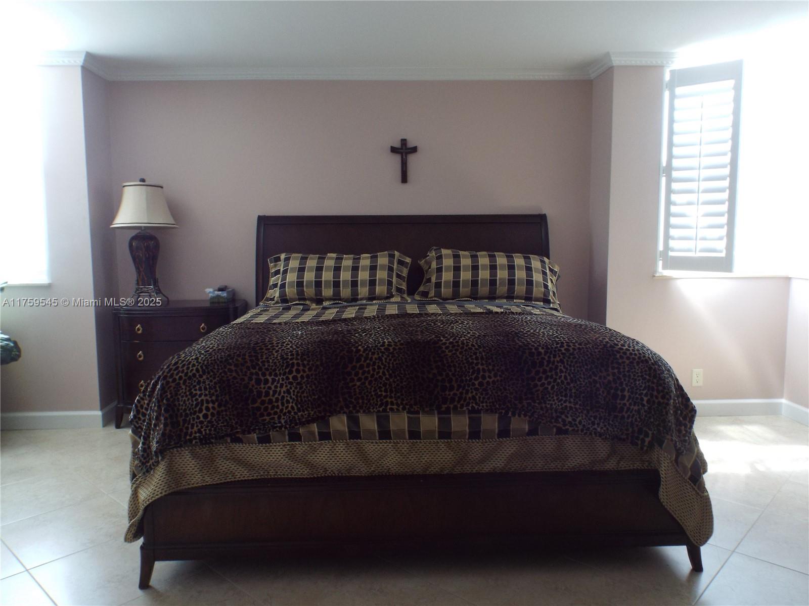 LA MER ESTATES SOUTH COND - Residential