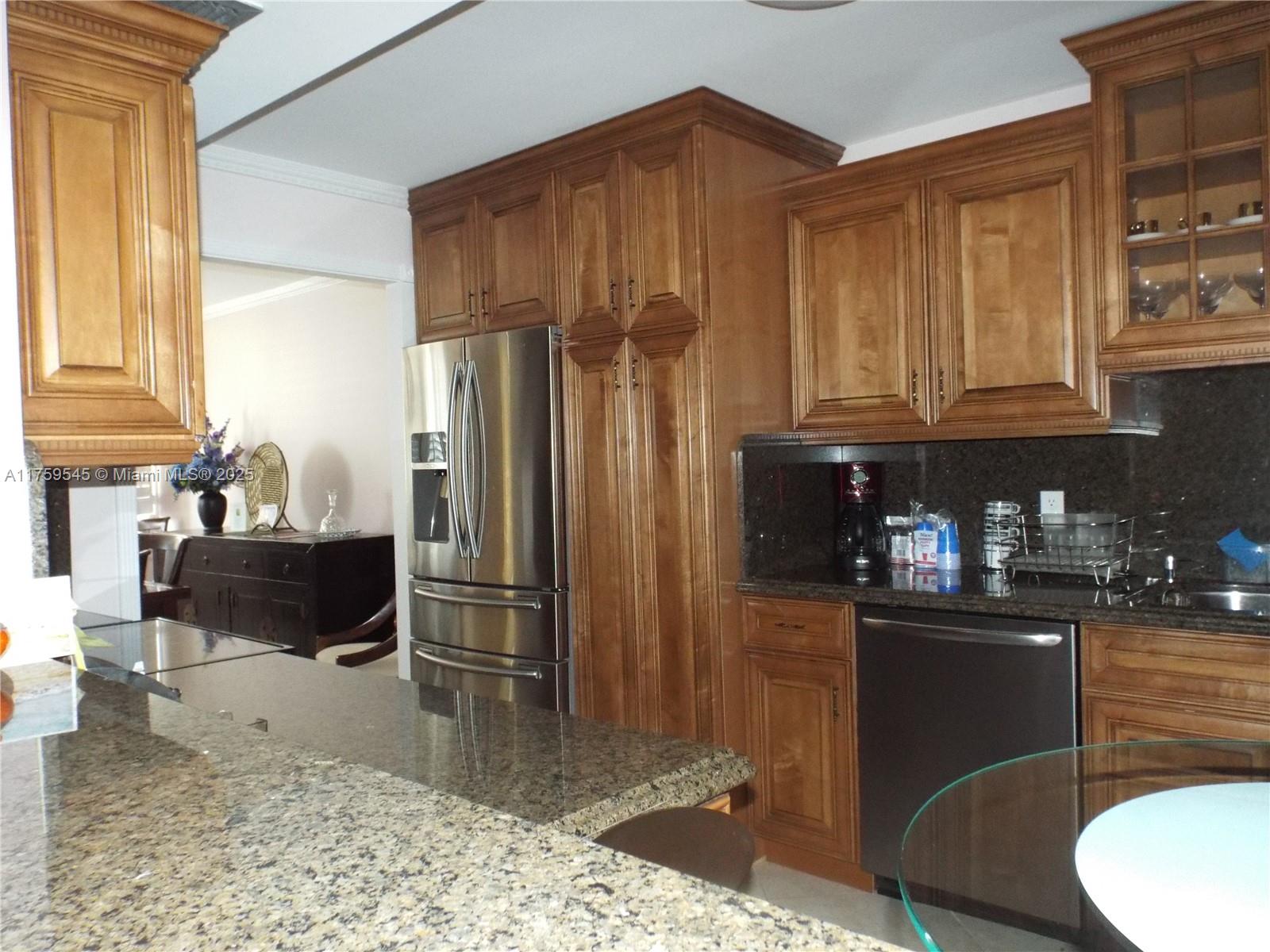 LA MER ESTATES SOUTH COND - Residential