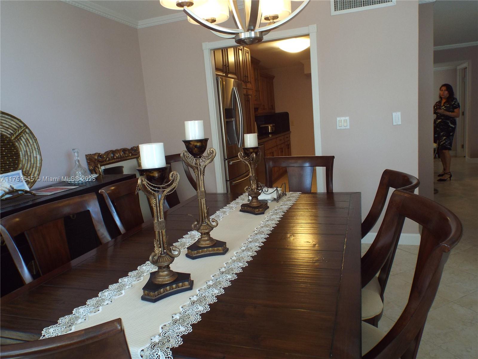 LA MER ESTATES SOUTH COND - Residential