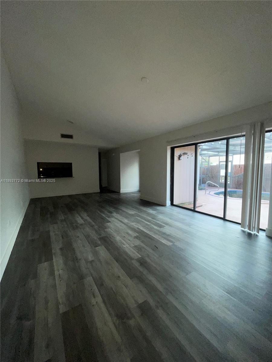 COUNTRYSIDE - Residential Lease