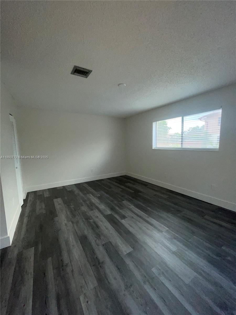 COUNTRYSIDE - Residential Lease