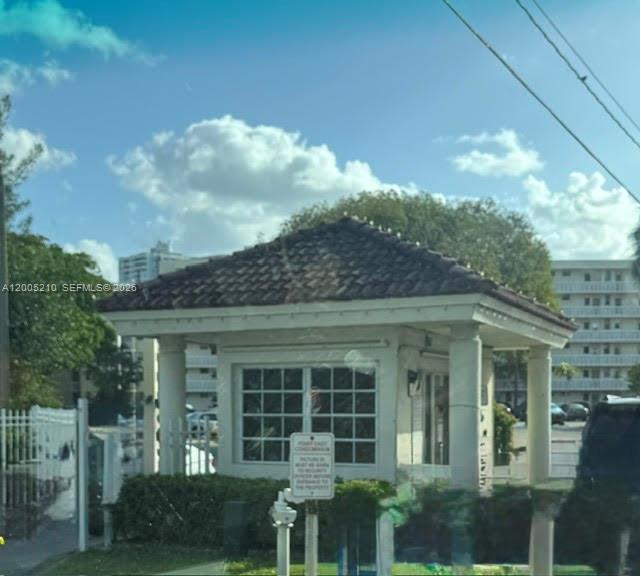 POINT EAST SEC II CONDO - Residential