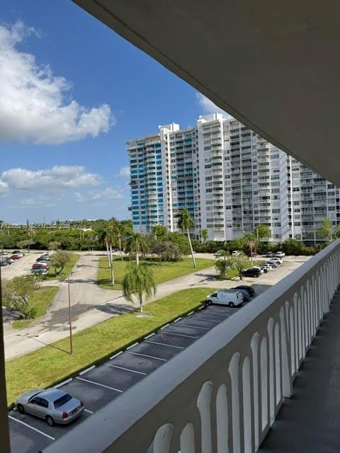 POINT EAST SEC II CONDO - Residential