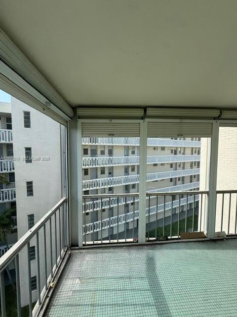 POINT EAST SEC II CONDO - Residential