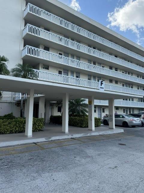 POINT EAST SEC II CONDO - Residential