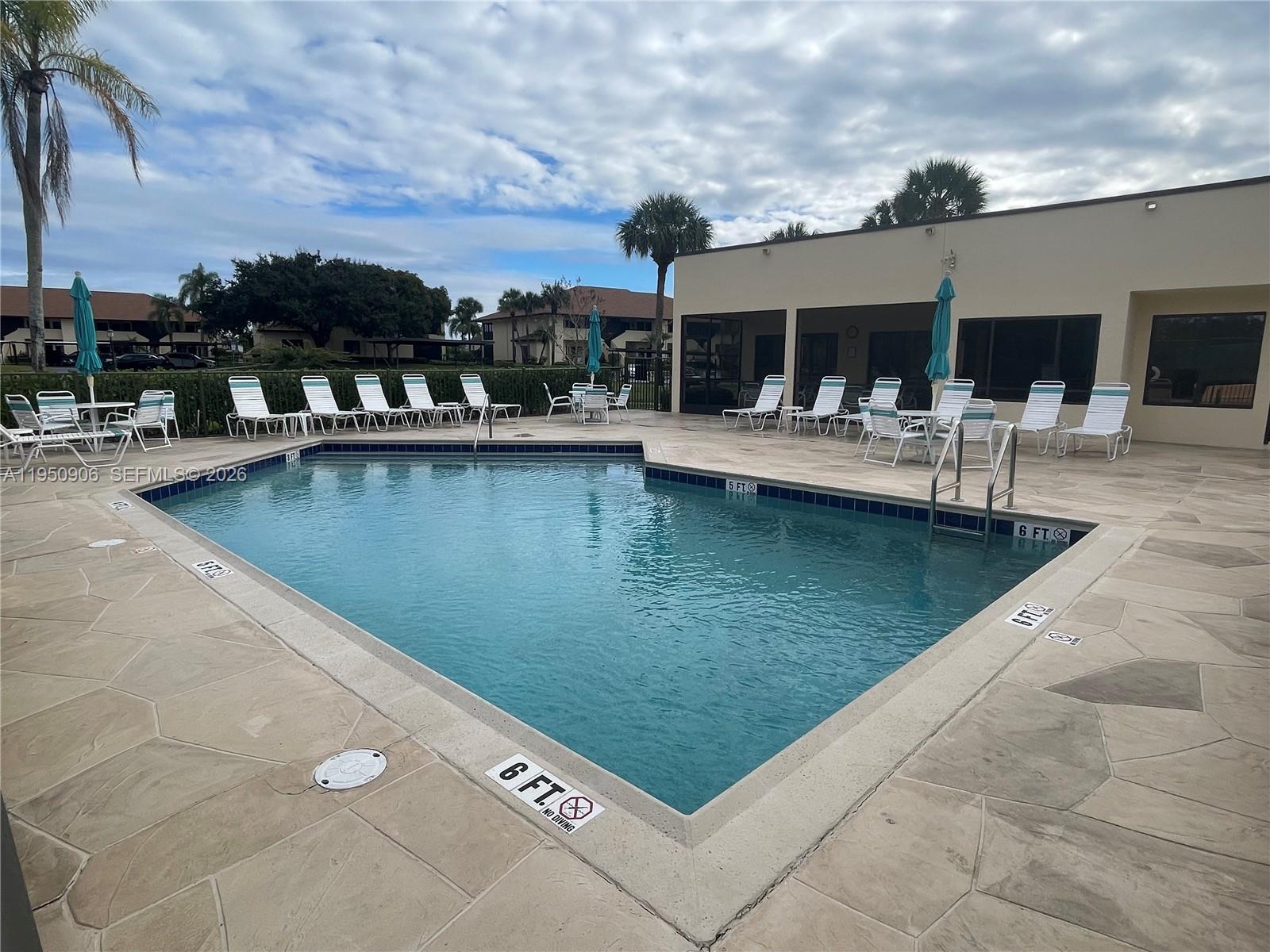 WILLIAMSBURG AT HERITAGE - Residential