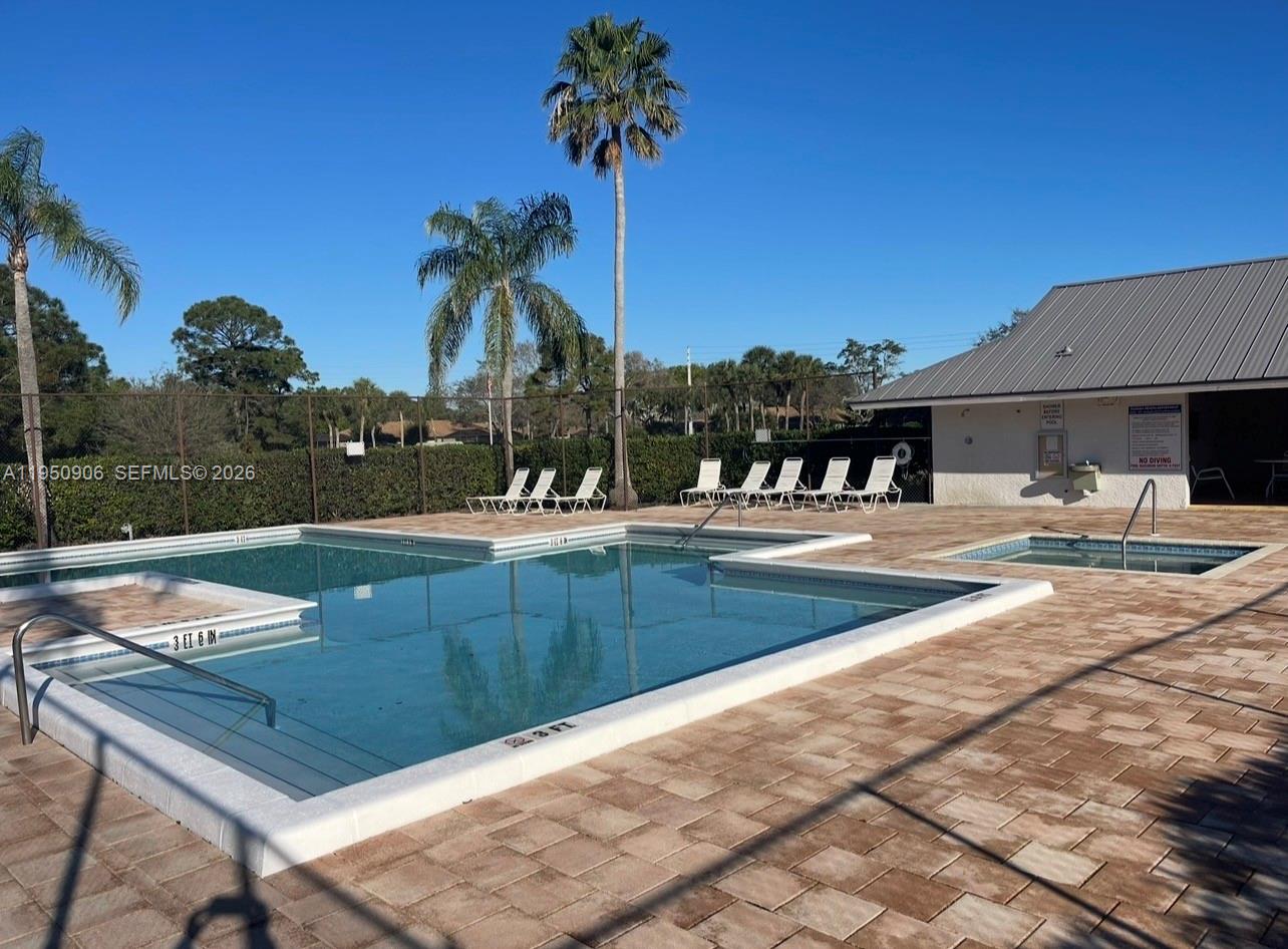 WILLIAMSBURG AT HERITAGE - Residential