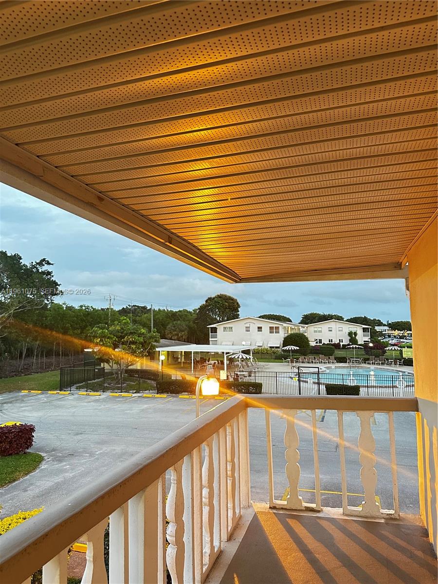 CAMBRIDGE CONDO - Residential