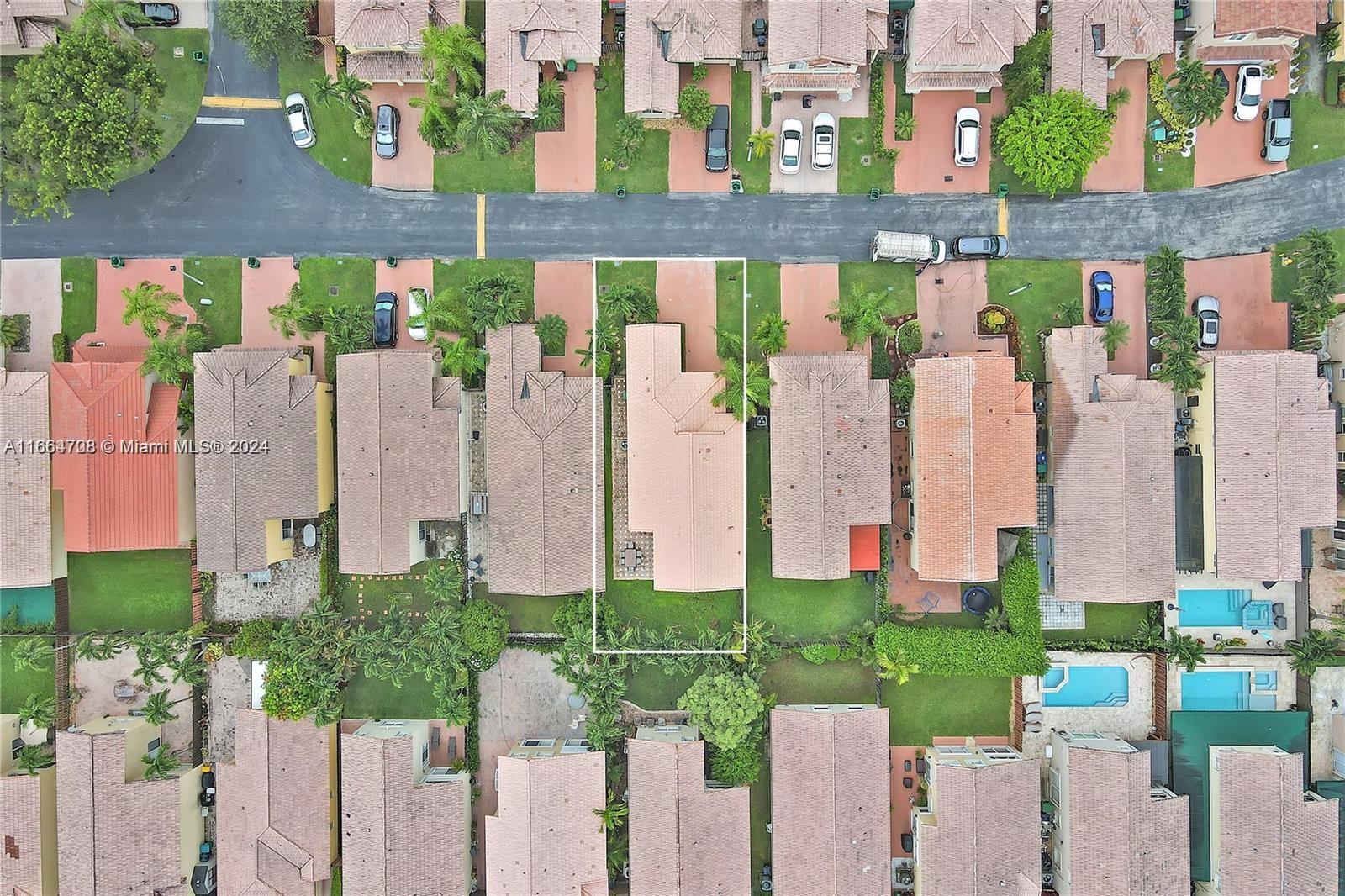 DORAL LANDINGS EAST - Residential Lease