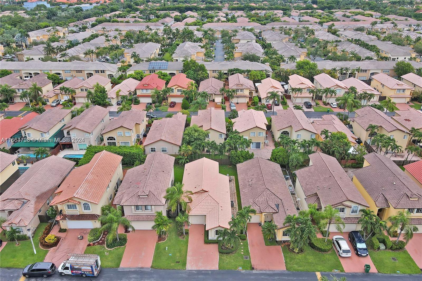 DORAL LANDINGS EAST - Residential Lease