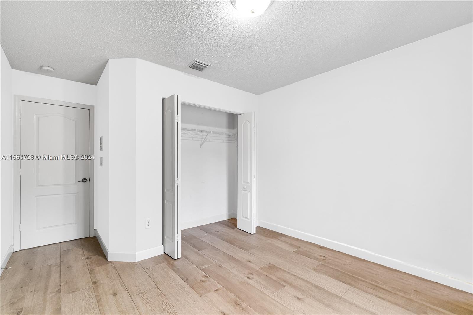 DORAL LANDINGS EAST - Residential Lease