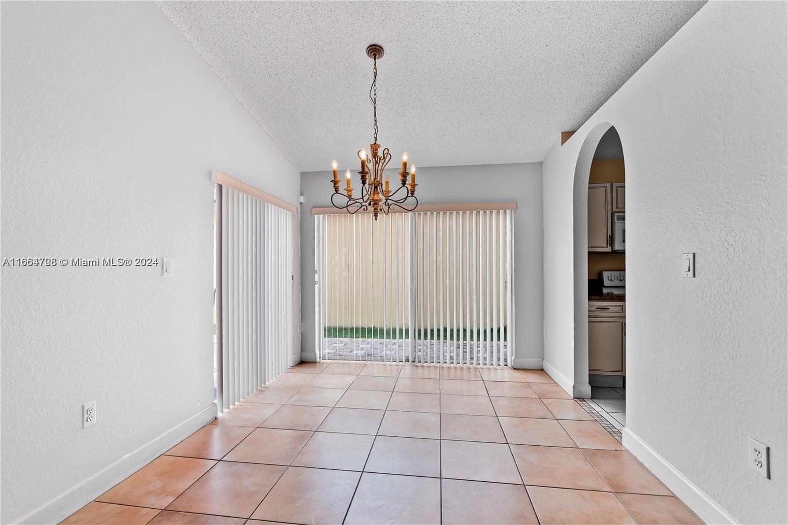 DORAL LANDINGS EAST - Residential Lease