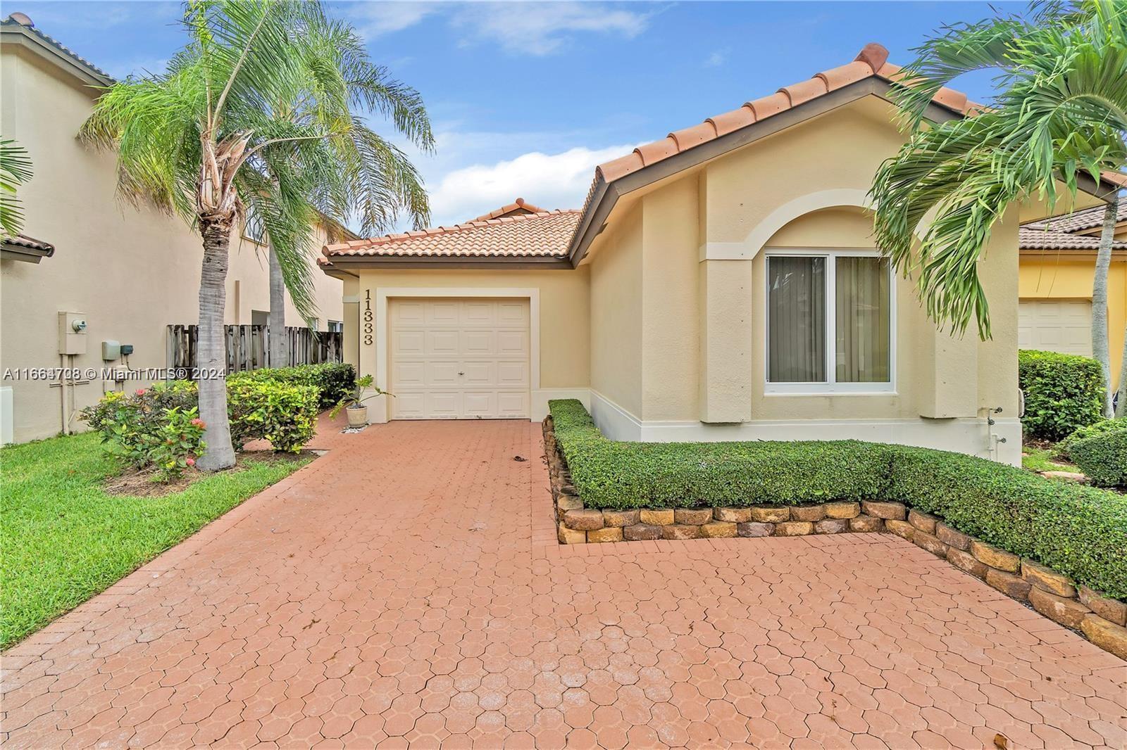 DORAL LANDINGS EAST - Residential Lease