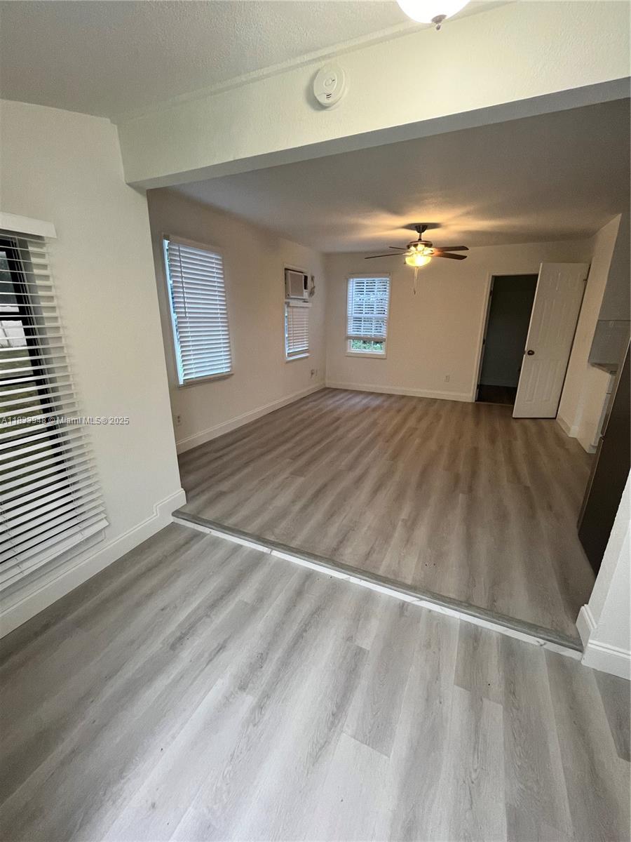 500 SW 10th St R