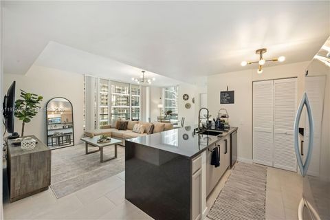 300 S Biscayne Blvd T-1502 Miami FL 33131