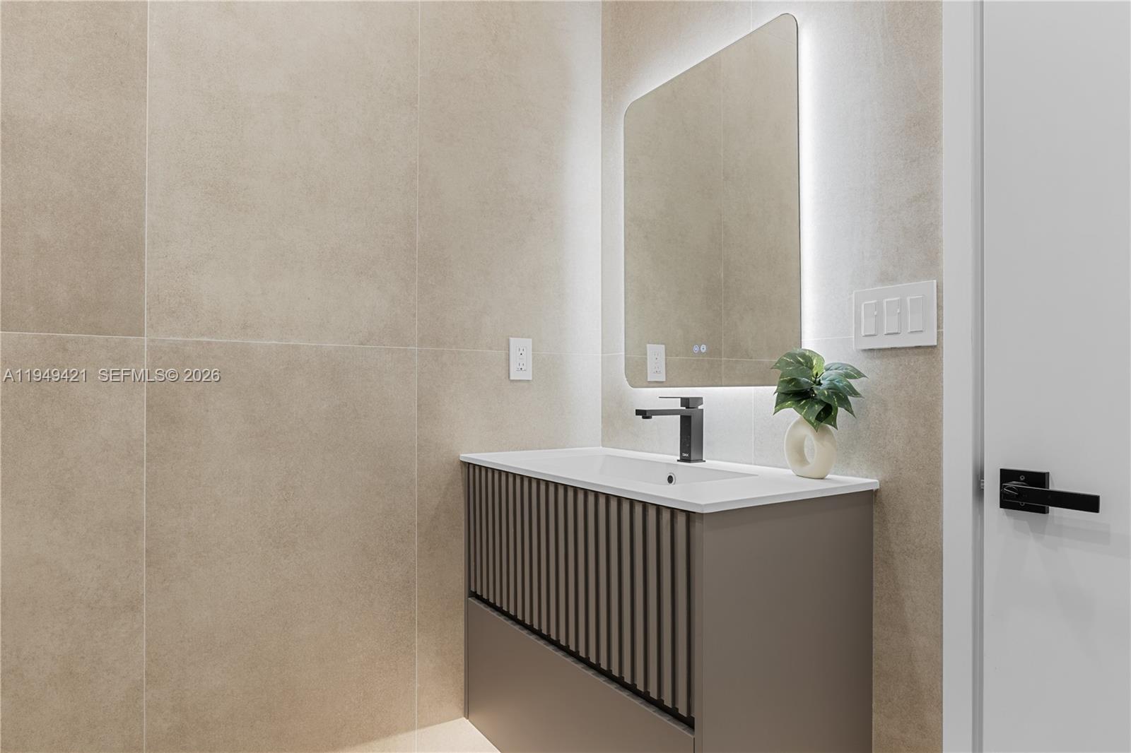 AMND MIAMI SUBURBAN ACRES - Residential